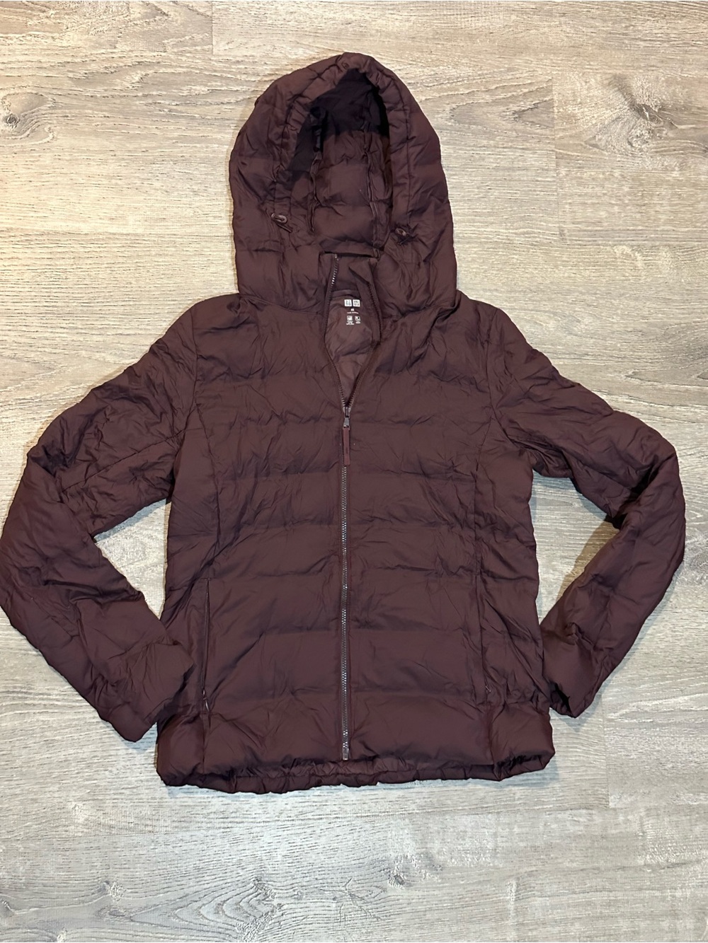 Uniqlo Women's Ultra Light Down Puffer Jacket Coat With Hood Burgundy XS